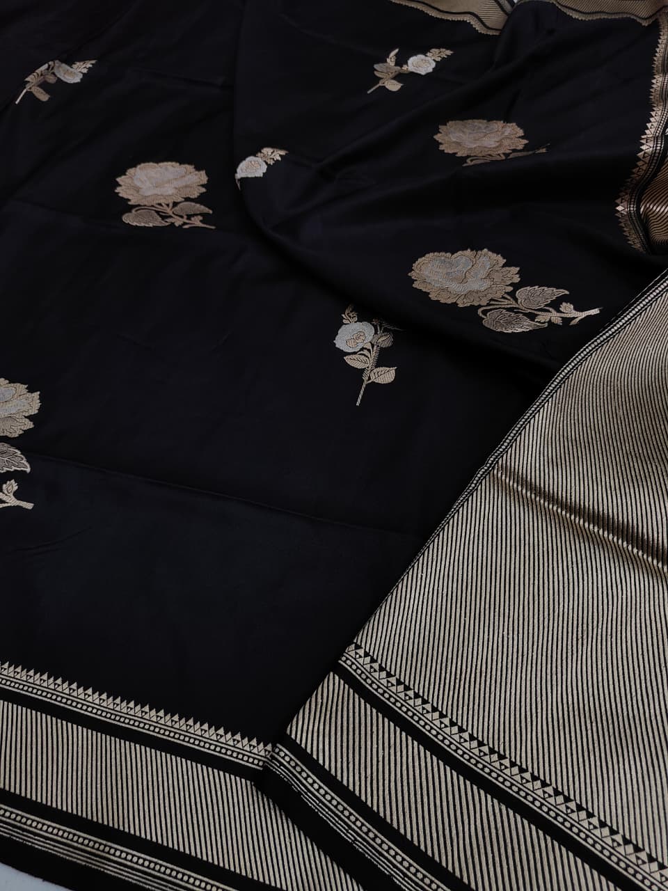 Luxury Handloom Banarasi Pure Banarasi Katan Satin Mashru Silk Kadhua Saree