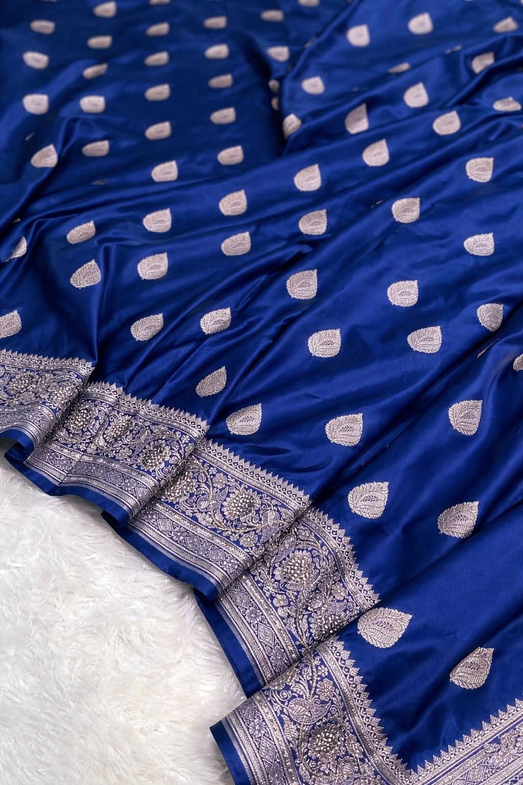 Handwoven Black Mashru Silk Saree with Premium Shine