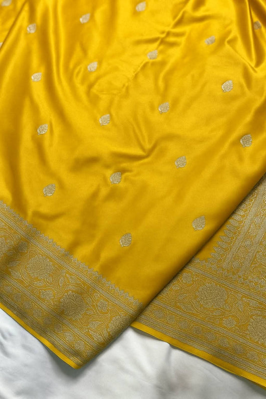 Traditional Lavender Purple Mashru Silk Saree with Floral Design