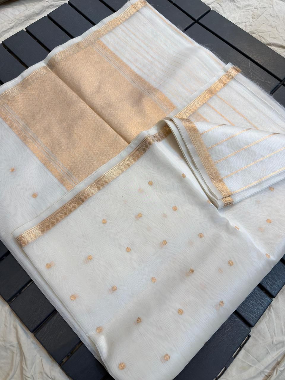 Premium Zari Kadhua Pure Banarasi Katan Satin Mashru Silk Kadhua Saree